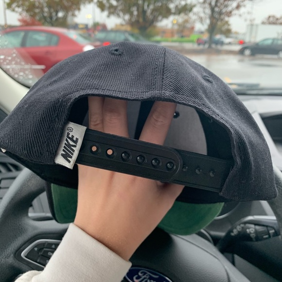 90s Deadstock Nike hat - Picture 2 of 4